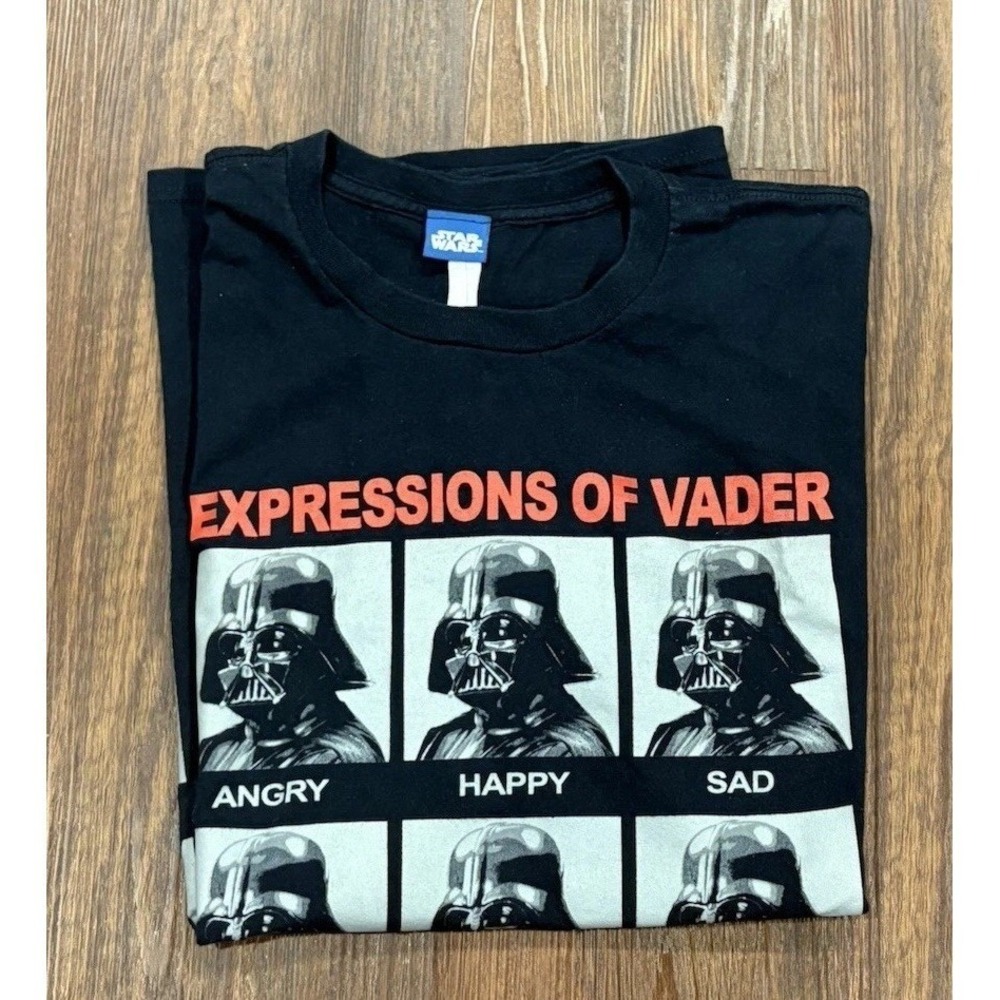 Star Wars Expressions of‎ Darth Vader Officially Licensed Adult Large T Shirt